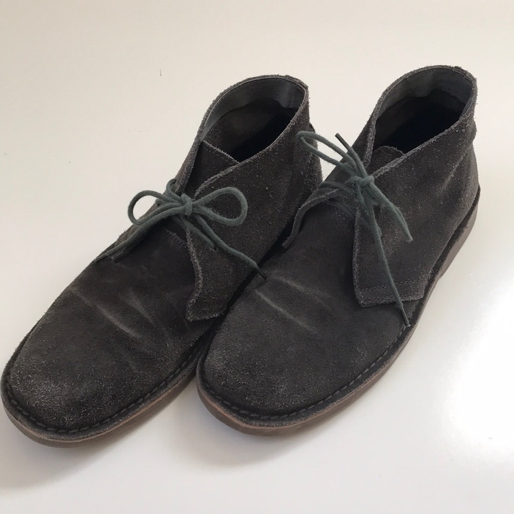 Men’s Size 10 Grey Suede Shoes